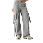 شلوار Cotton cargo pants with straps برند Bershka - تصویر 2