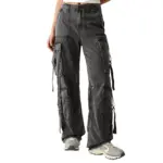شلوار Cotton cargo pants with straps برند Bershka - تصویر 3